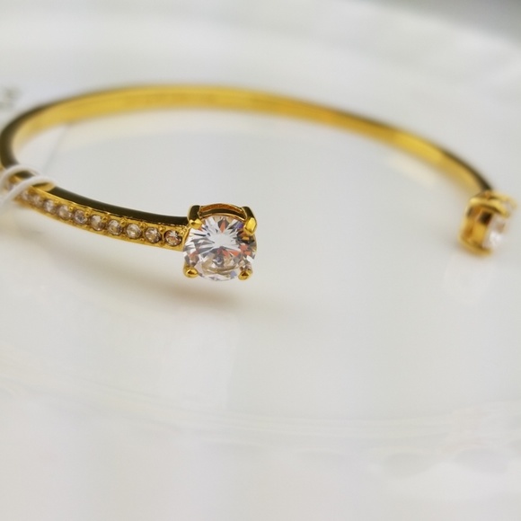 🛑⬇️Kate Spade gold diamond bangle - Picture 8 of 8